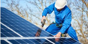 Installation Maintenance Panneaux Solaires Photovoltaïques à Saint-Civran